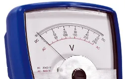 voltímetro analógico