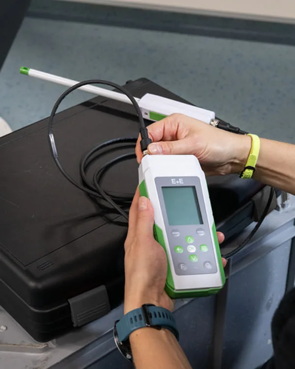 Medidor portátil Omniport 40 para aplicaciones exigentes